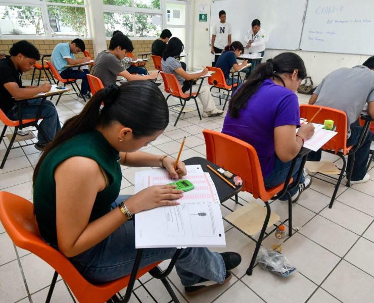 Más de 2 mil 500 aspirantes presentan examen de admisión en la UJAT