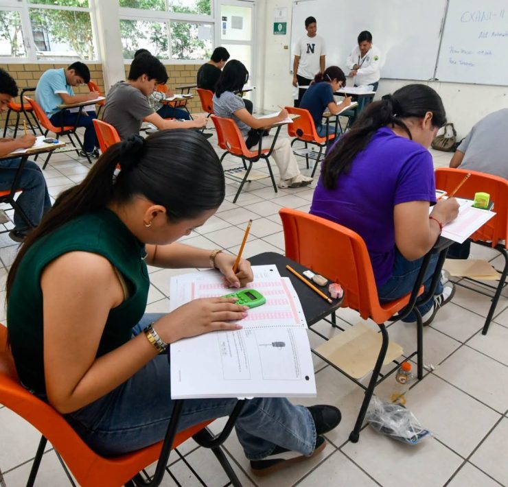 Más de 2 mil 500 aspirantes presentan examen de admisión en la UJAT