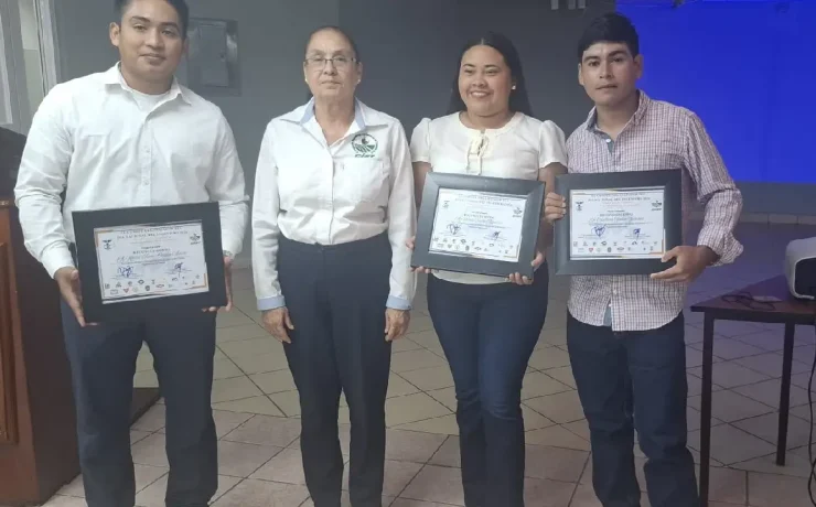 Reconocen a los Alumnos con mejores promedios en la Semana de la Ingeniería Tabasco 2026