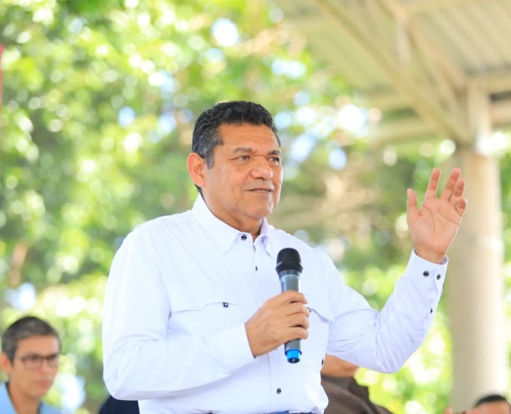 Anuncia Javier May programa de Consultorios Médicos en Comunidades