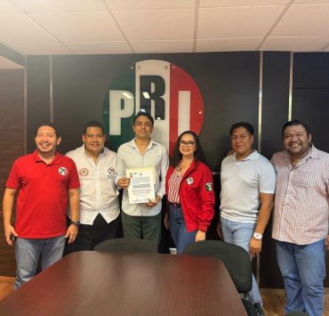 Benito Hernández Villanueva rinde protesta