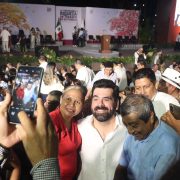 Daniel Casasús acompaña al gobernador Javier May