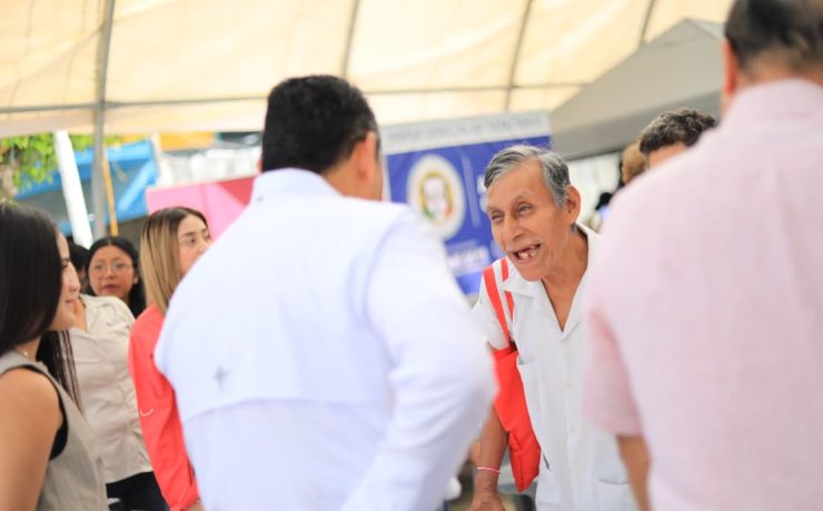 Escucha el Gobernador Javier May a teapanecos en audiencias