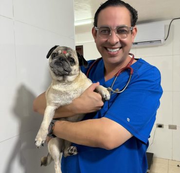 Gana el doctor Ricardo Alfonso García el Premio Estatal de Medicina Veterinaria 2026