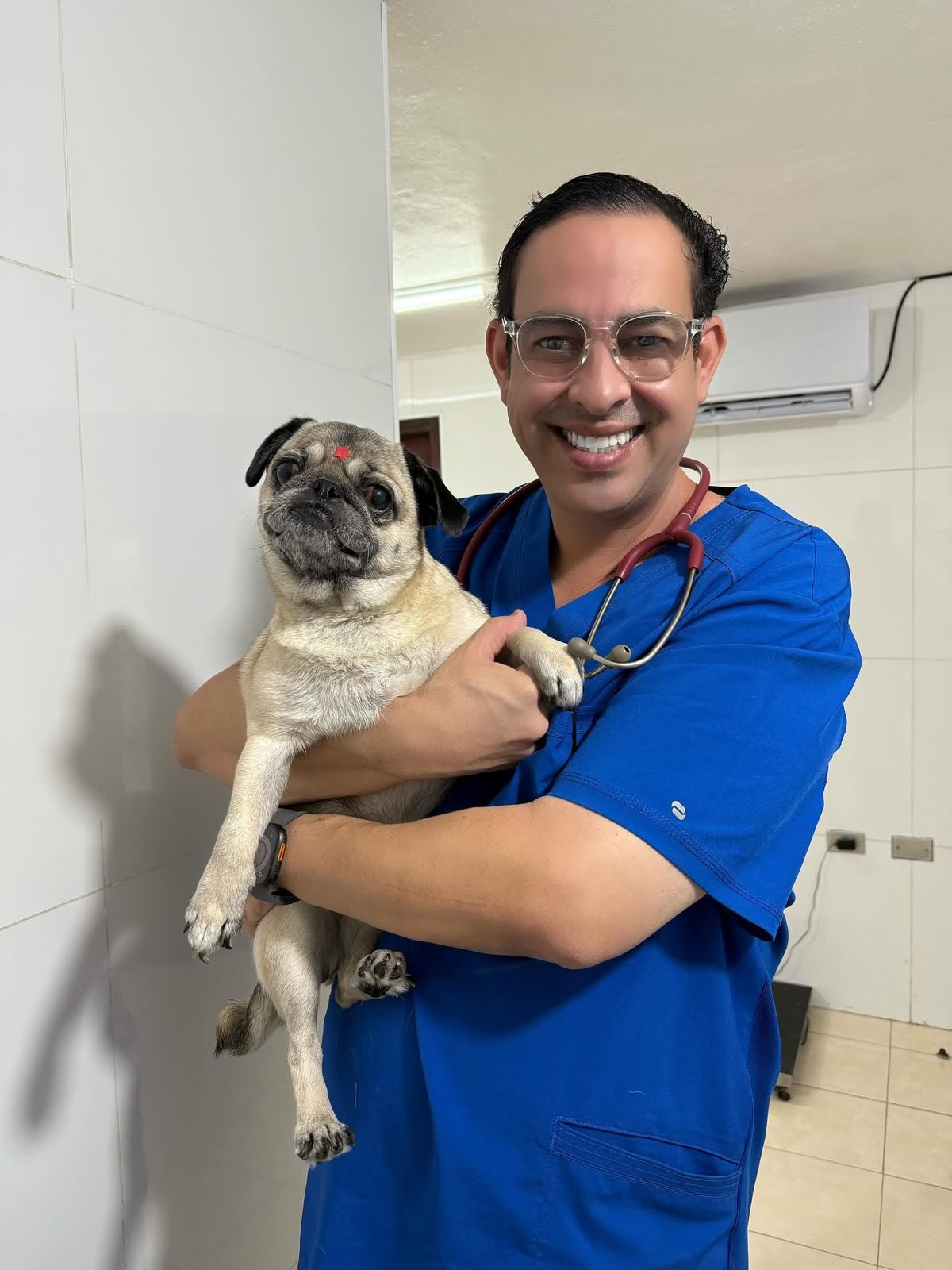 Gana el doctor Ricardo Alfonso García el Premio Estatal de Medicina Veterinaria 2026
