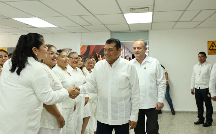 Gobernador Javier May atestigua informe del magistrado presidente del TSJ