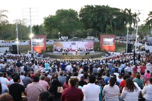 Javier May Rodríguez presentó su segundo informe trimestral, donde reafirmó que Tabasco avanza con un Paso firme por el bienestar del pueblo mediante programas sociales y acciones de justicia social.