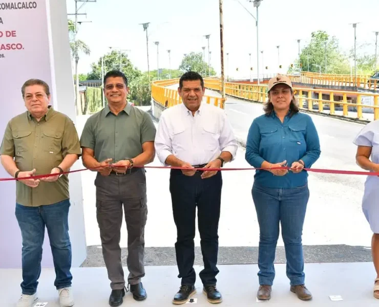 Javier May entregó obras carreteras con inversión histórica