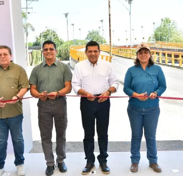 Javier May entregó obras carreteras con inversión histórica