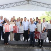 Reconocen alcaldes apoyo del Gobierno del Pueblo
