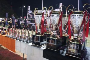 La entrega de trofeos y medallas puso el broche de oro a la temporada 2025-2026 de la Liga de fútbol ``Sandino´´, un torneo que impulsa el talento juvenil y refleja la importancia de brindar más apoyo al deporte.