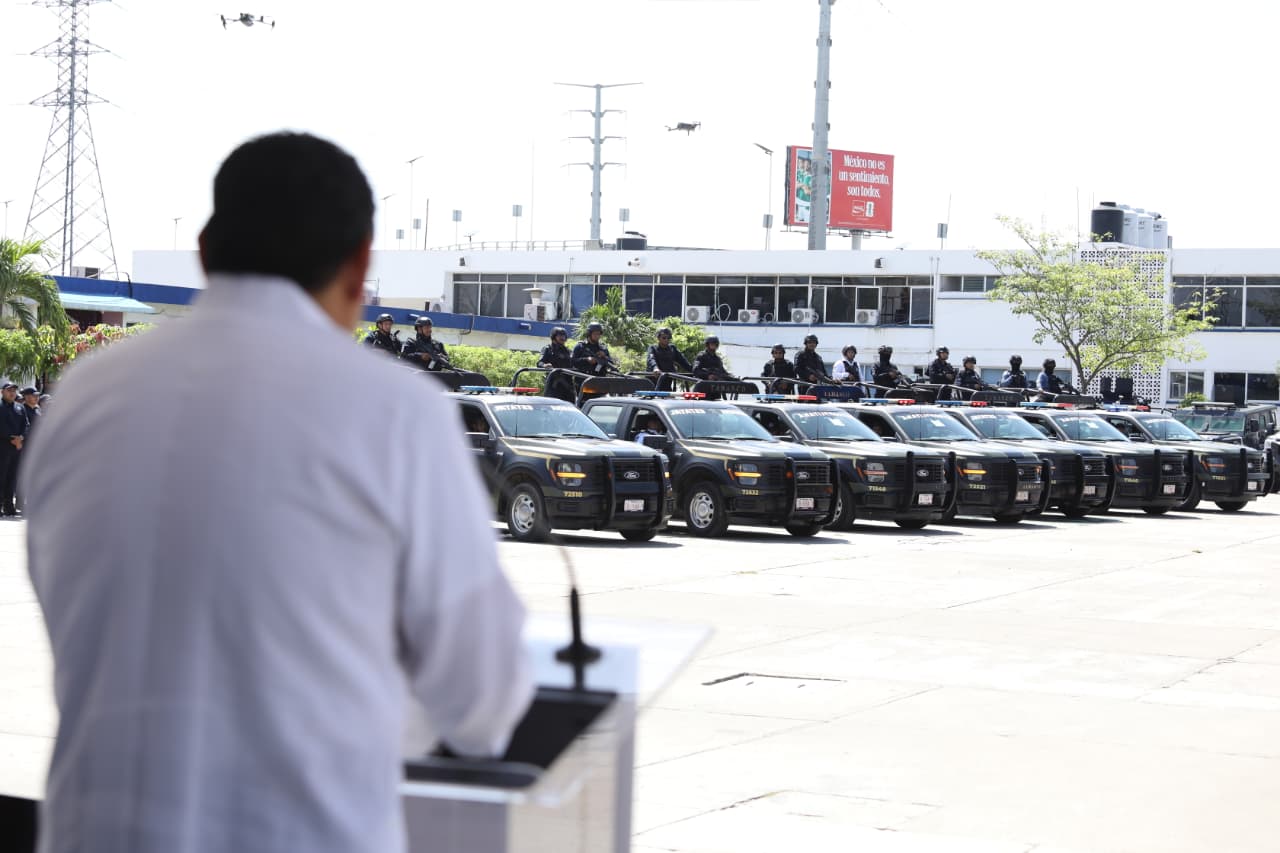 Javier May pone en marcha la Guardia Estatal y entrega 45 patrullas para reforzar la seguridad en Tabasco