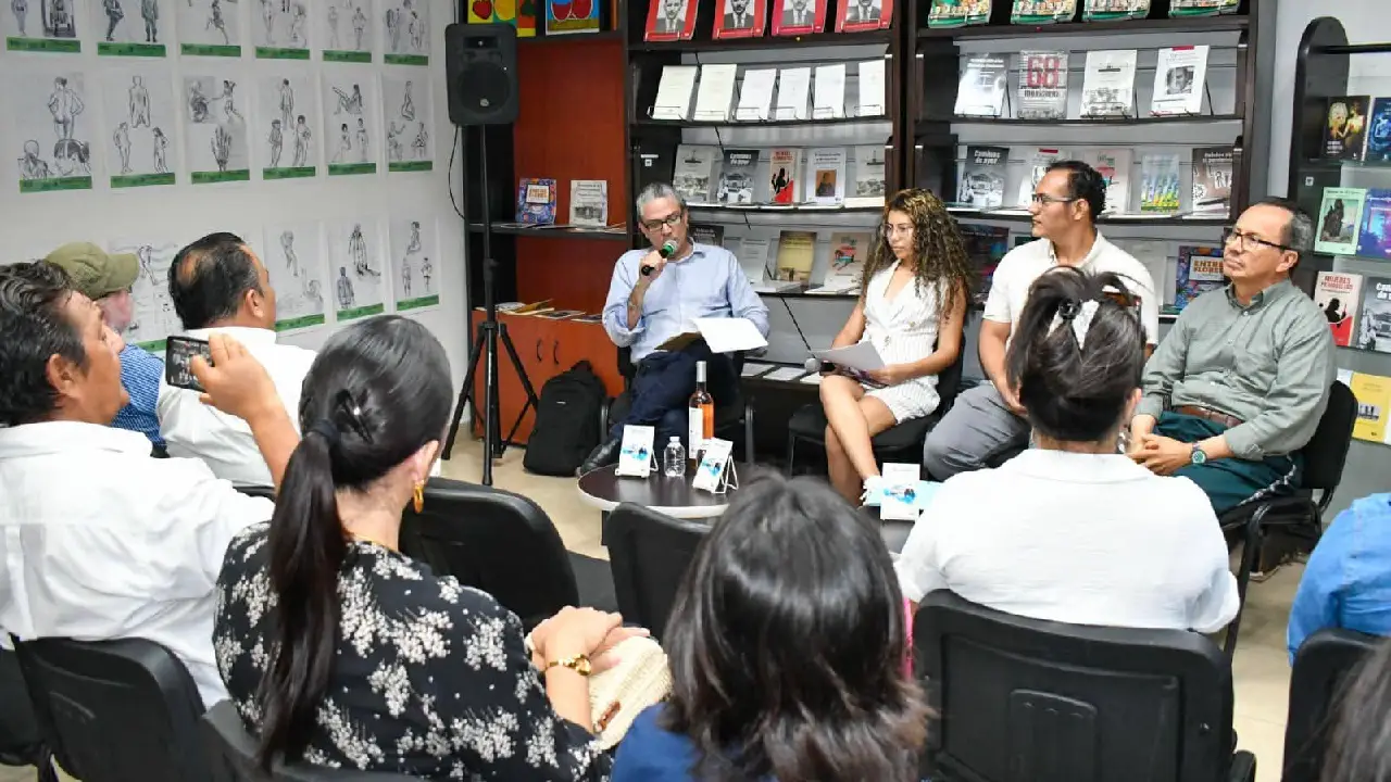 Honran memoria de José Carlos Becerra con poesía universitaria