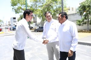 Autoridades estatales y universitarias acompañaron el inicio del Curso de Inducción 2026-02 de la UJAT, reafirmando el compromiso con la educación y la preparación de las nuevas generaciones de profesionistas en Tabasco.