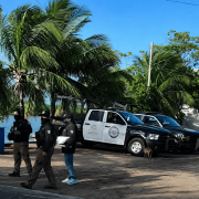 Liberan a dos funcionarios de Paraíso