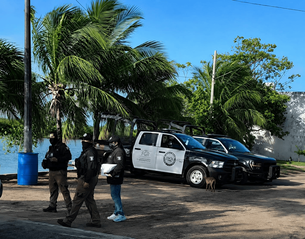 Liberan a dos funcionarios de Paraíso