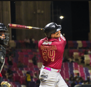 Olmecas derrota a Guerreros