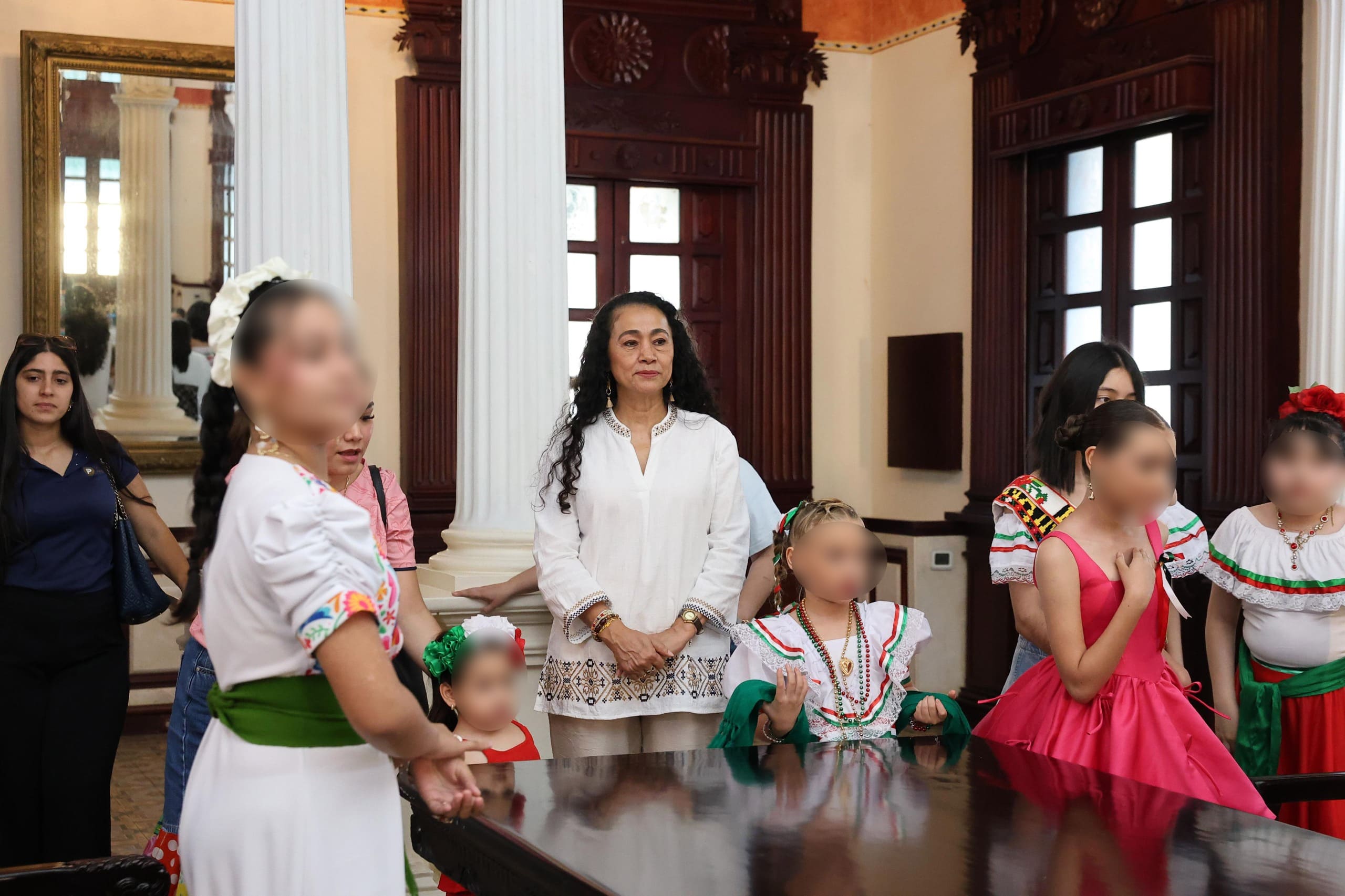 pequeñas aspirantes a Niña Independencia