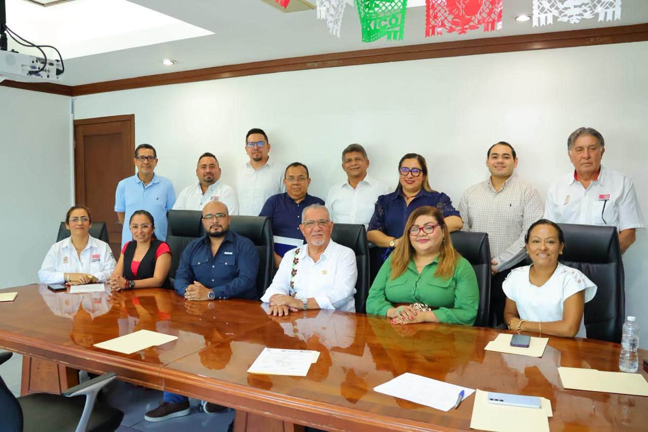 COBATAB entrega nombramientos a nuevos directivos