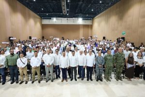 Javier May destacó que la paz es una condición fundamental para el bienestar de las familias y llamó a fortalecer la participación comunitaria para prevenir conflictos y construir una convivencia más tranquila en Tabasco.