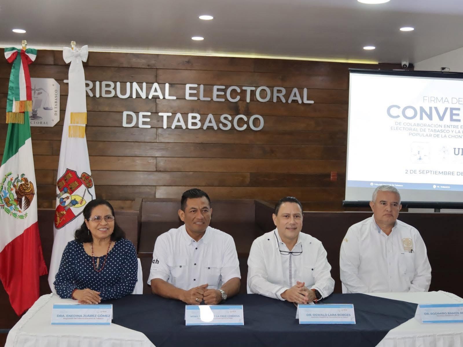 La democracia también se construye desde las aulas