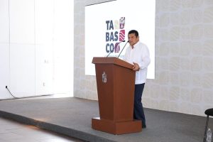 Javier May Rodríguez anunció la instalación de pantallas en plazas públicas de los 17 municipios de Tabasco para que la afición disfrute los Partidos de los Olmecas durante la Serie del Rey.