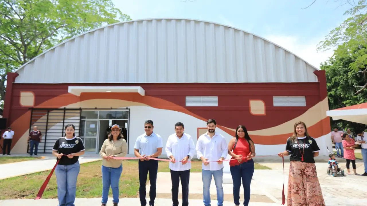 Subestación eléctrica en Nacajuca mejora servicios