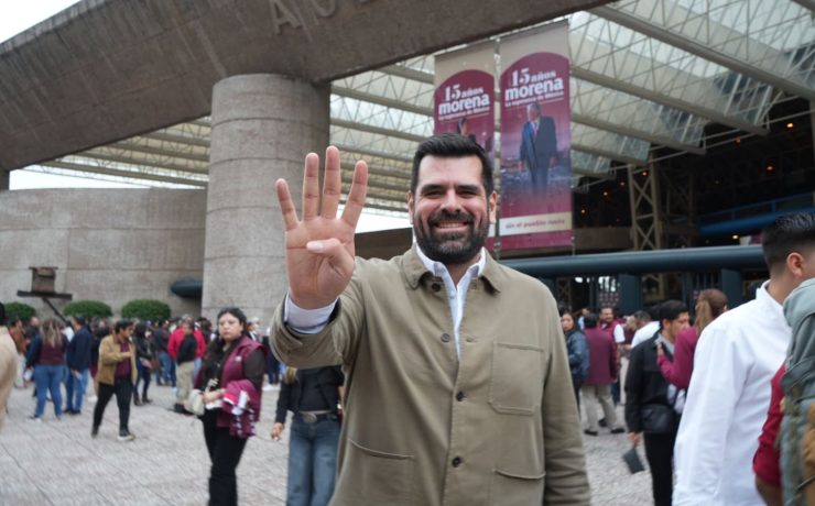 Daniel Casasús participa en celebración y destaca historia de Morena