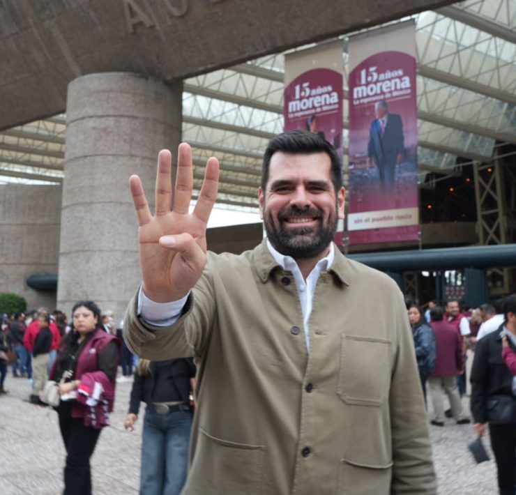 Daniel Casasús participa en celebración y destaca historia de Morena