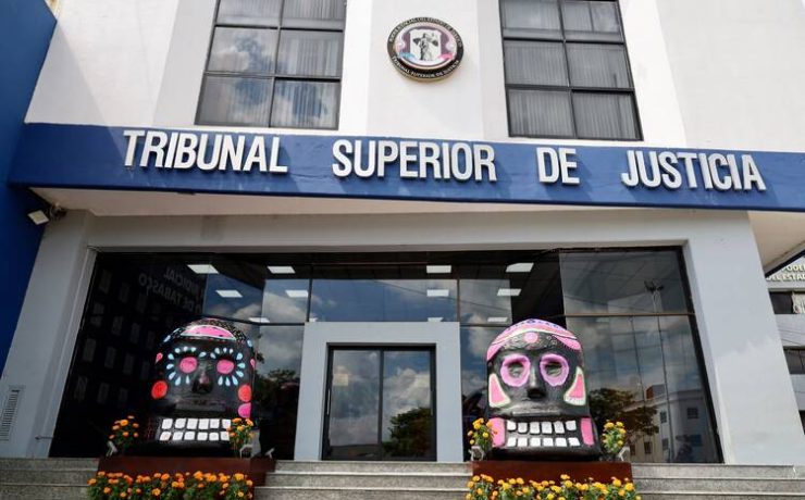 Inauguran altar de muertos