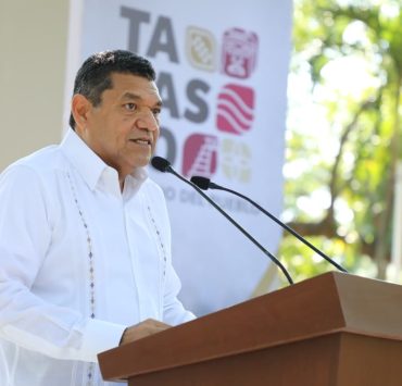 Javier May llama a no bajar el ritmo de la transformación en Tabasco