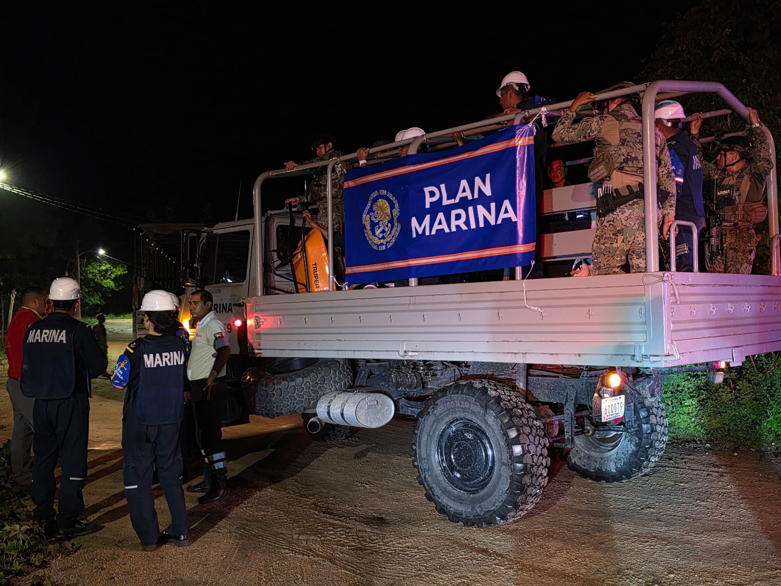 Marina despliega operativo de emergencia