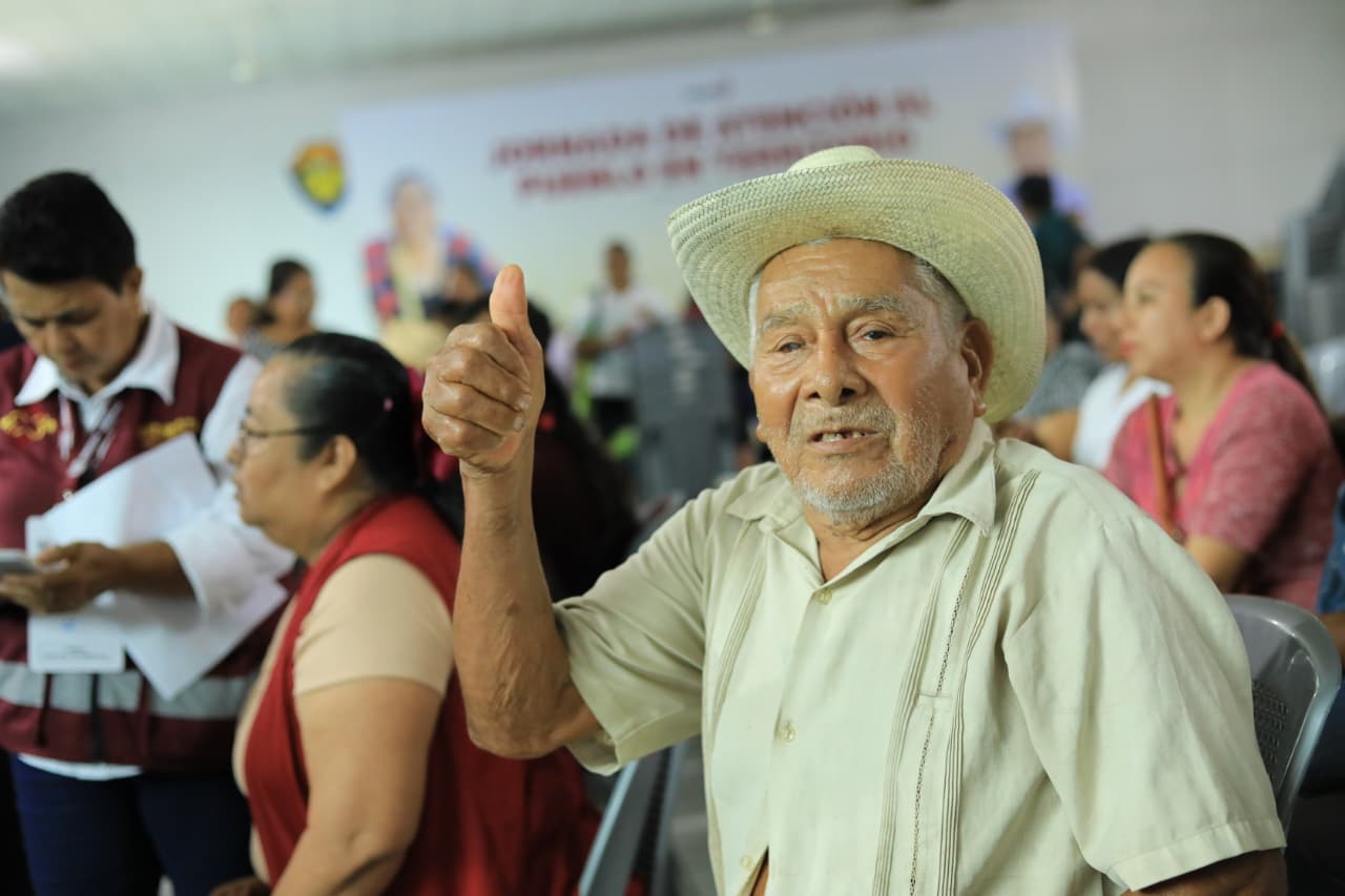 Programas sociales impulsan la economía de Cárdenas